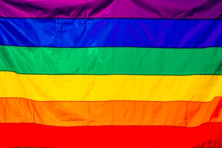 Gay là gì? Les là gì, tomboy là gì và các thuật ngữ LGBT