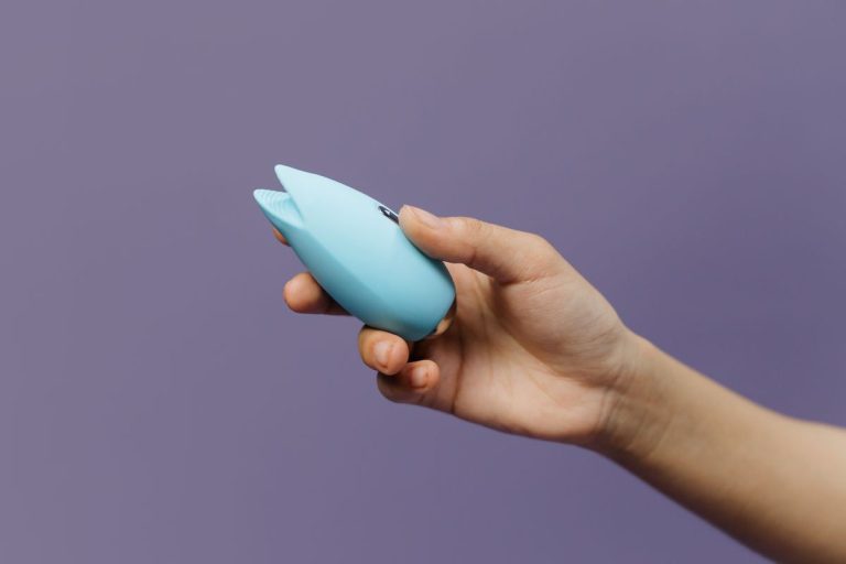 Thủ dâm bằng máy massage có an toàn không? Cách dùng đúng